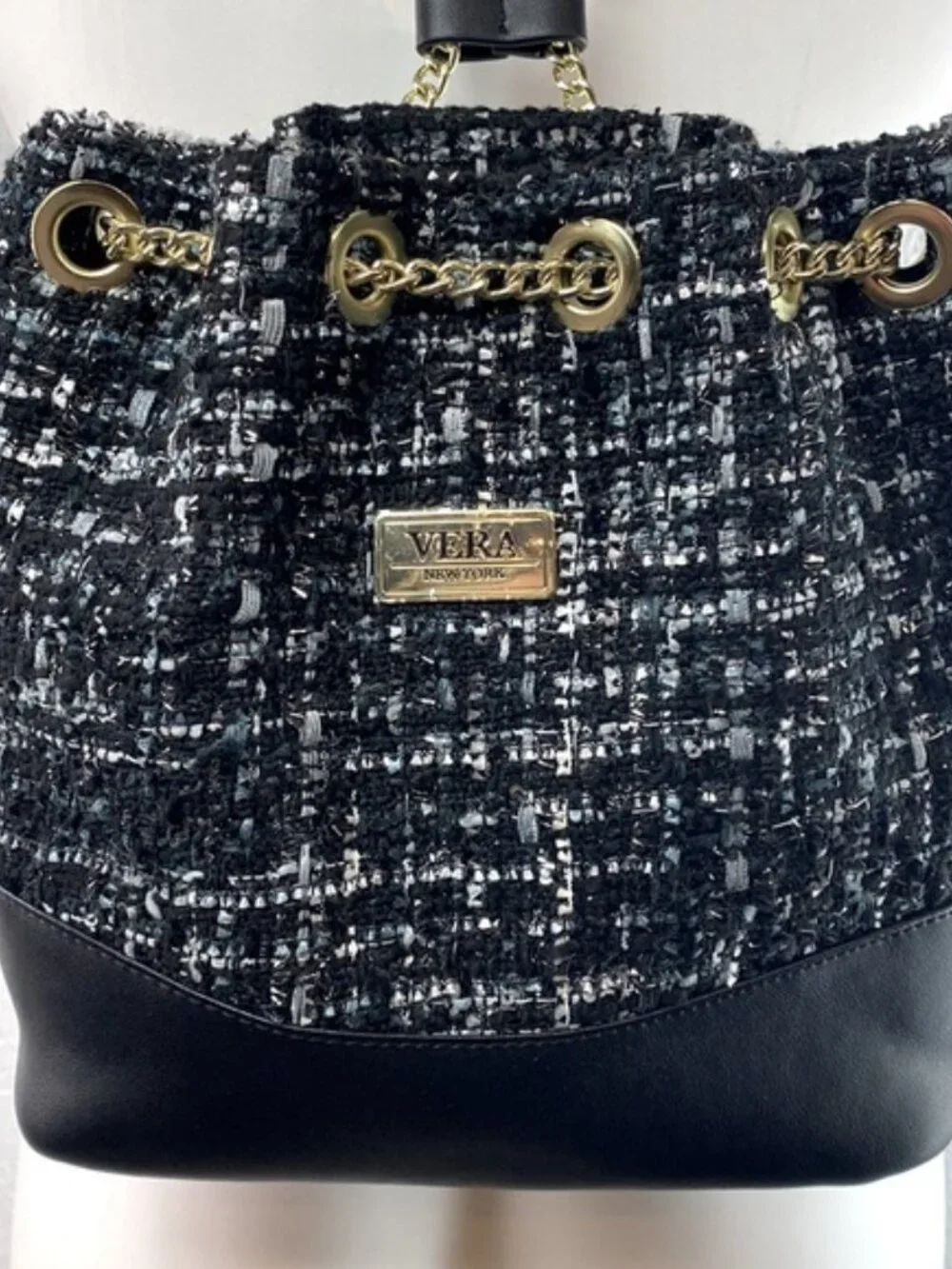 Vera New York Isabella Chain Drawstring Backpack Purse EUC Stylish & Chic